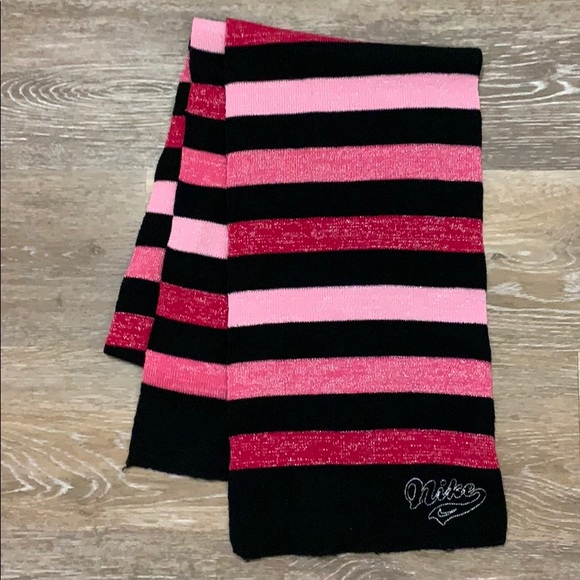 Nike-Scarf Set - Picture 3 of 5